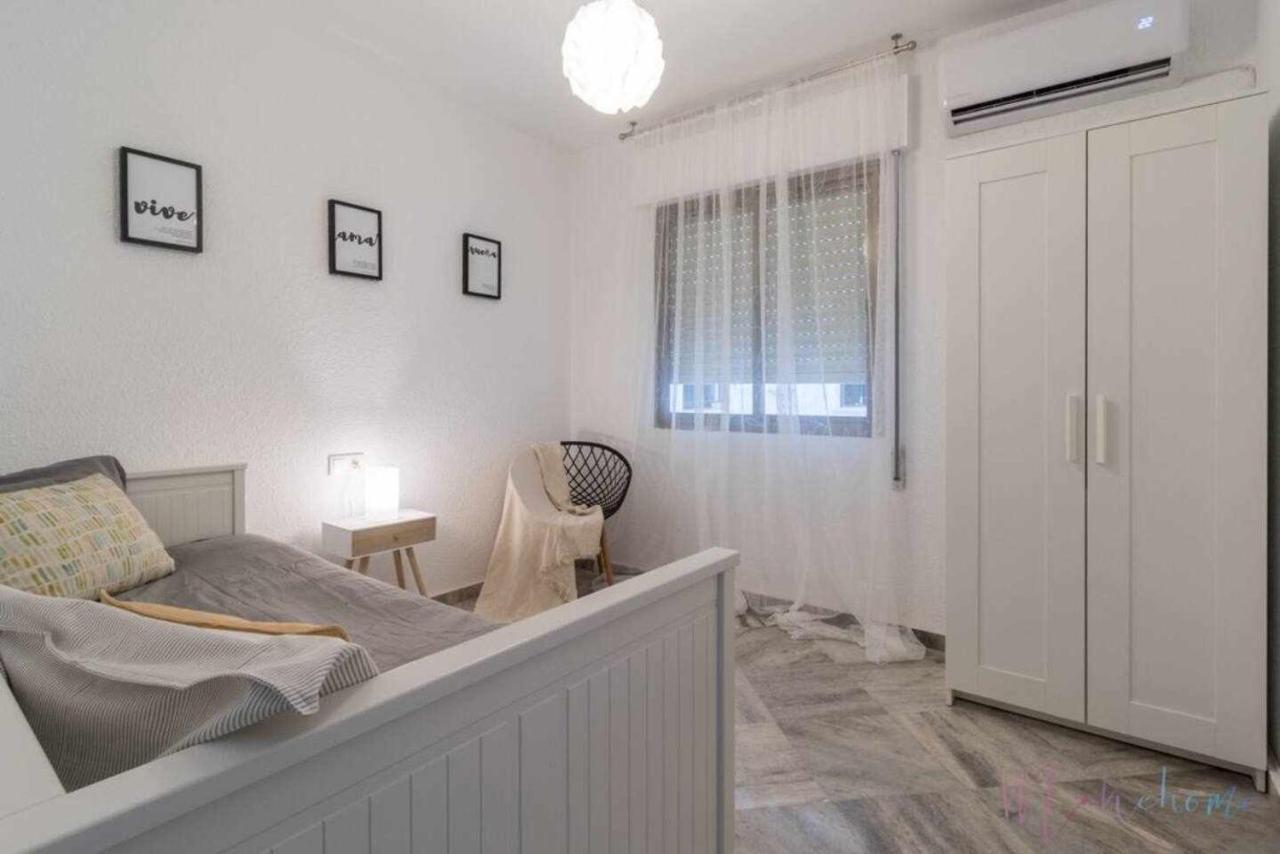Apartamento Tranquilo En Pleno Centro Con Garaje Huelva Extérieur photo